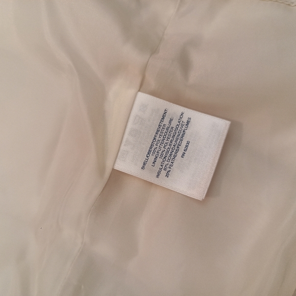 Lands' End Quilted Puffer Down Vest | sz XS, cream, full zip - Picture 5 of 5